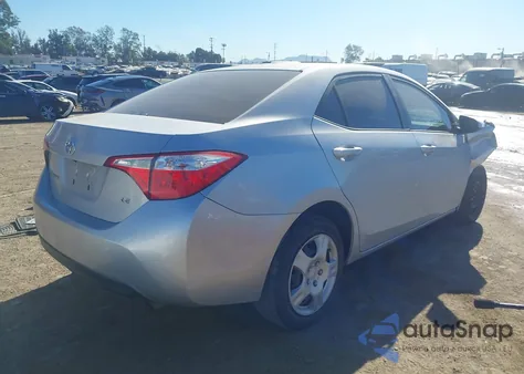 2016 Toyota Corolla Le z USA, uszkodzony, nr VIN 5YFBURHE4GP404811